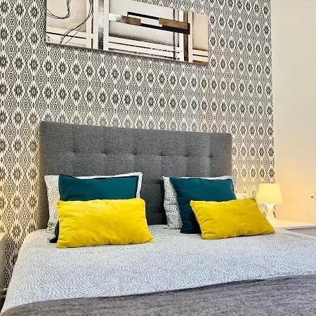 Comfortable Renovated Flat, Wifi! * Badalona