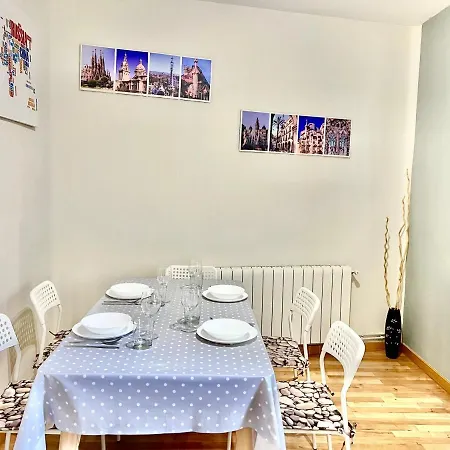 Apartment Comfortable Renovated Flat, Wifi! Badalona