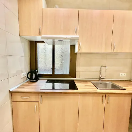 Apartment Comfortable Renovated Flat, Wifi! Badalona